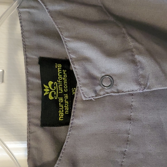 XS Natural Uniforms Natural Comfort Uniform Scrub Top NWT - Picture 4 of 10